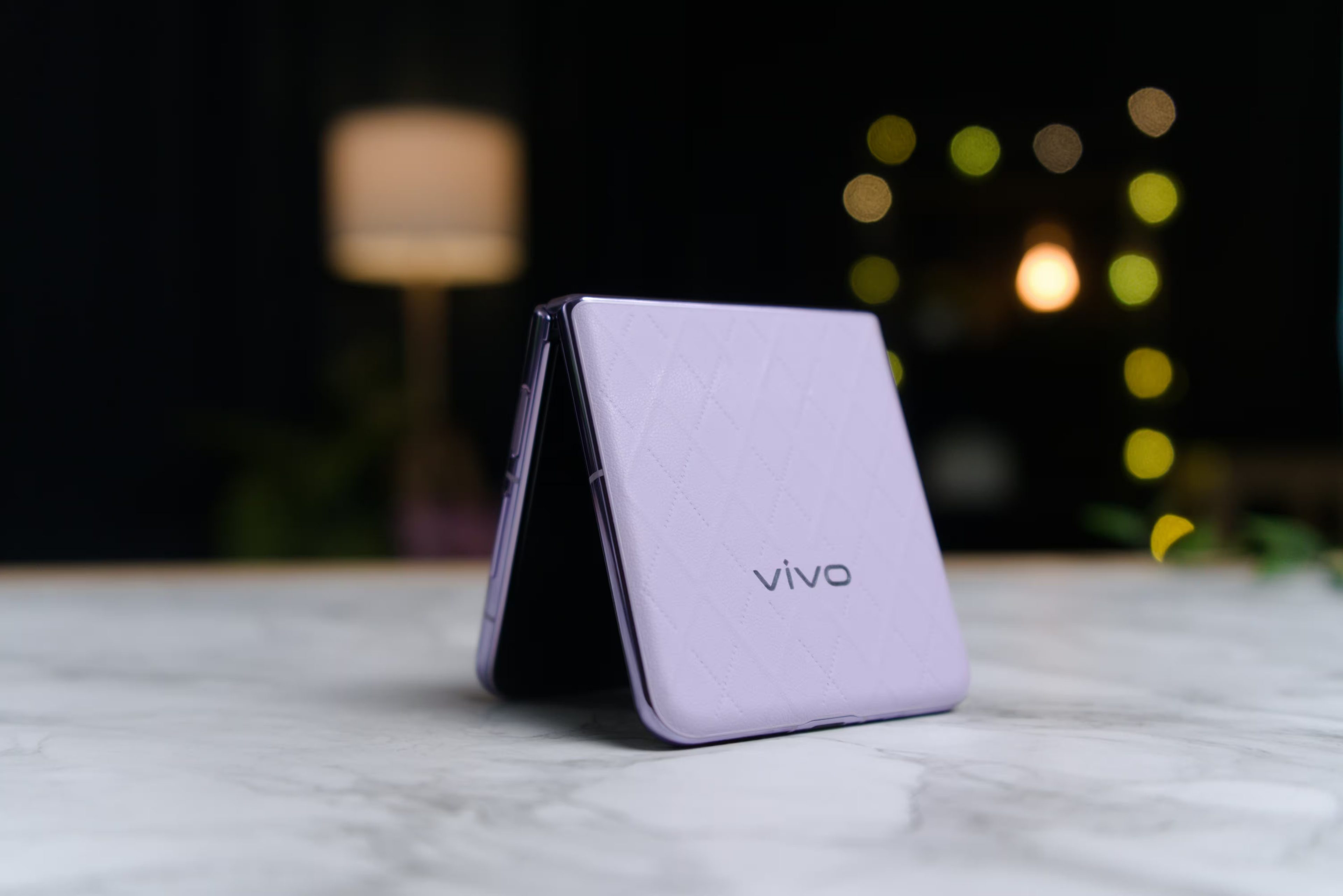 Повний огляд Vivo X300 Ultra з потрійною системою ZEISS, Snapdragon 8 Elite Gen 5, 6600 мАг та змінними об'єктивами. Характеристики, ціни, випробування камери.