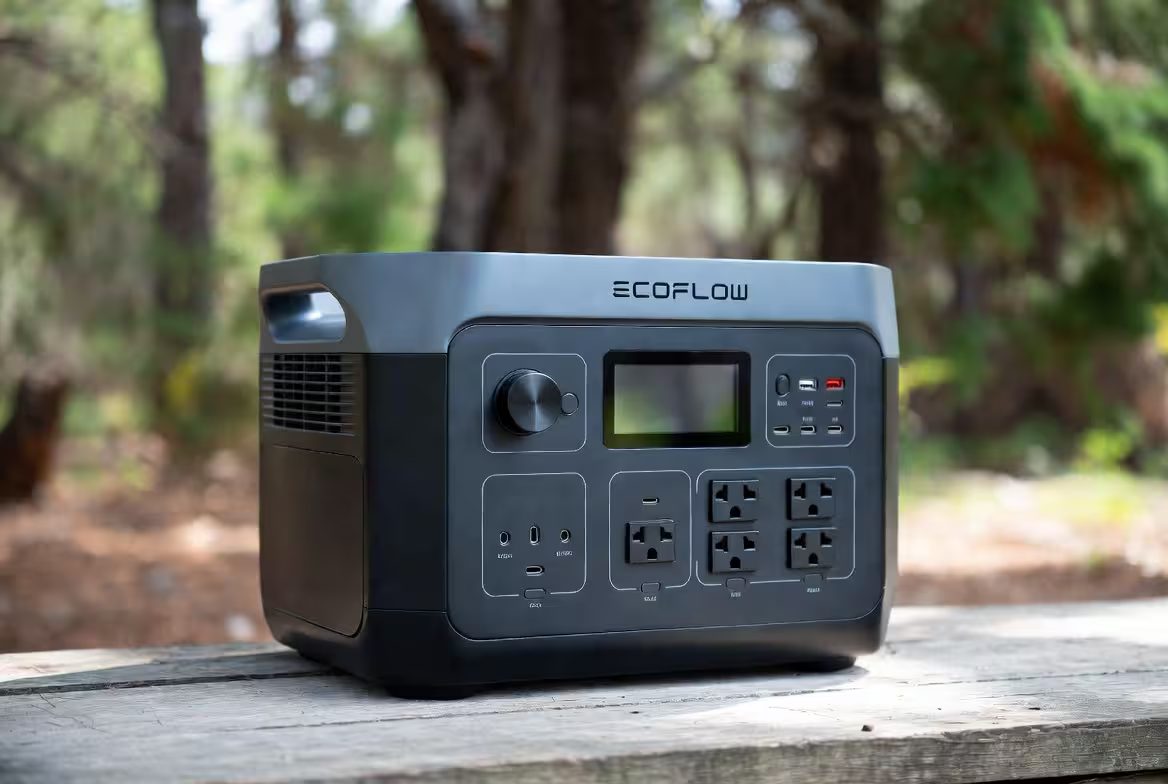 Повний огляд зарядної станції EcoFlow Delta 3 2000 Air: 1920 Вт*год, 1000 Вт, швидка зарядка за 2 години, час автономної роботи та реальні тести.