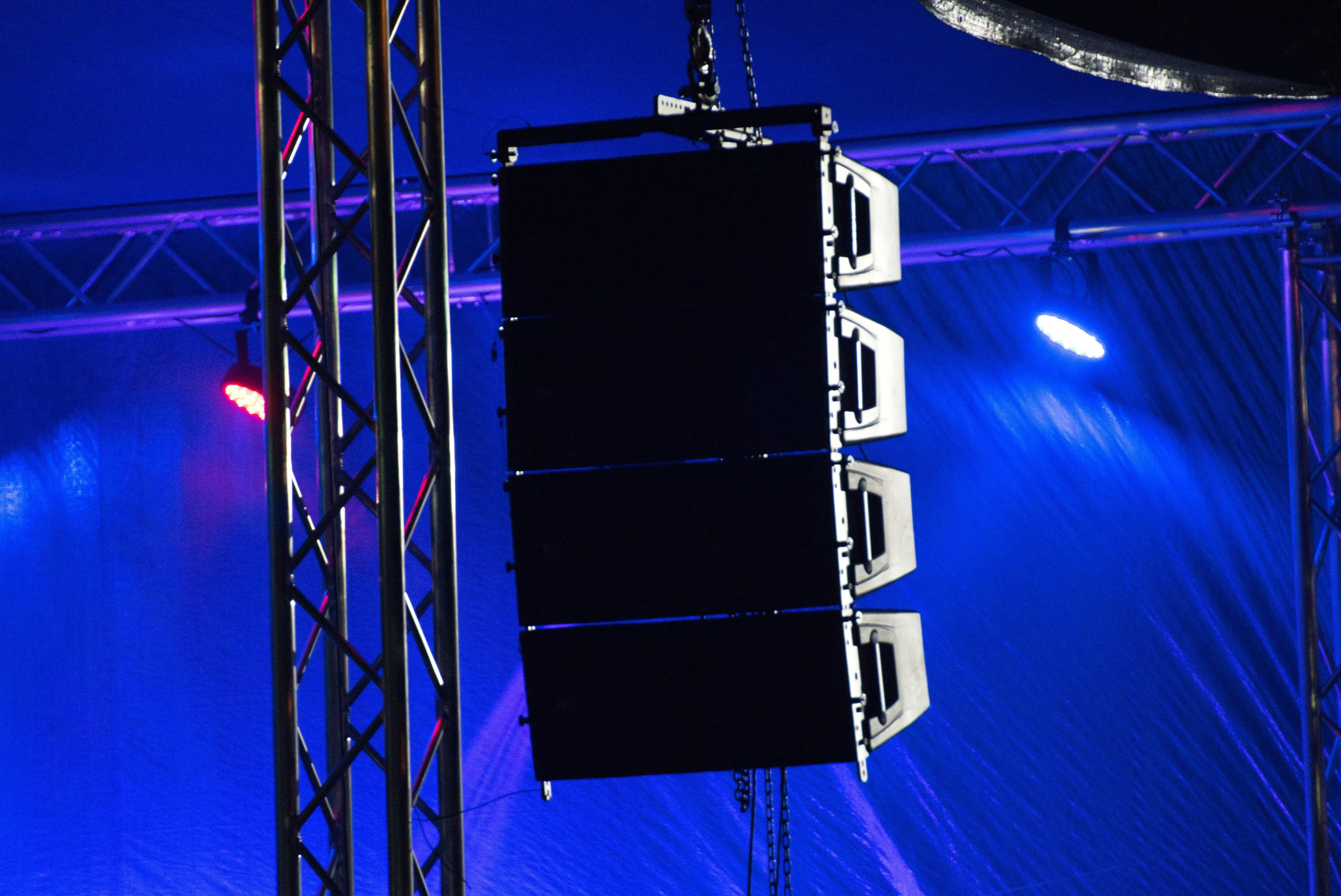 Повний огляд Klipsch The Sevens II 2026: Dolby Atmos, Dirac Live, HDMI 2.1, характеристики, звук та порівняння з першим поколінням. Читайте зараз!