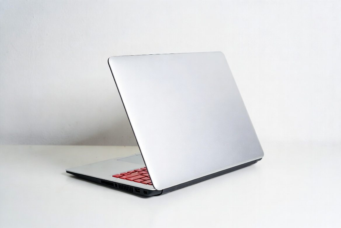 Вибираємо найкрутіші ноутбуки до 20 000 гривень у 2026 році: свіжі моделі, реальні тести, де купити вигідно та без переплат. Лише актуальні варіанти!