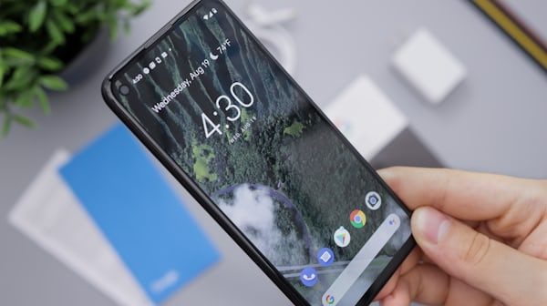 A selection of smartphones under 7000 UAH for those looking for a good screen, battery, camera, and stable performance without overpaying.