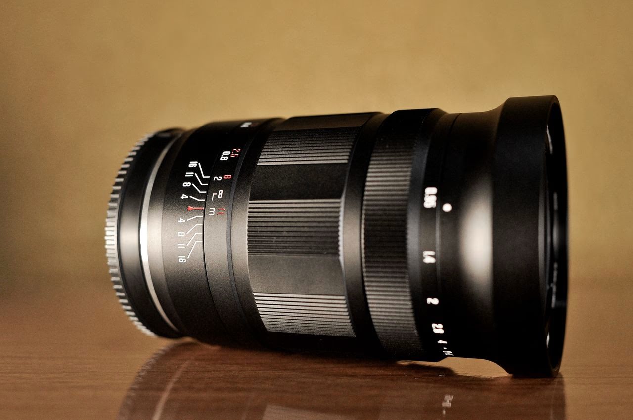 Viltrox AF 28mm f/4.5 для L-mount (2026): лише 80 г, AF, висувна кришка, 6 елементів. Специфікація, ціна та доступність в Україні. Читайте огляд!